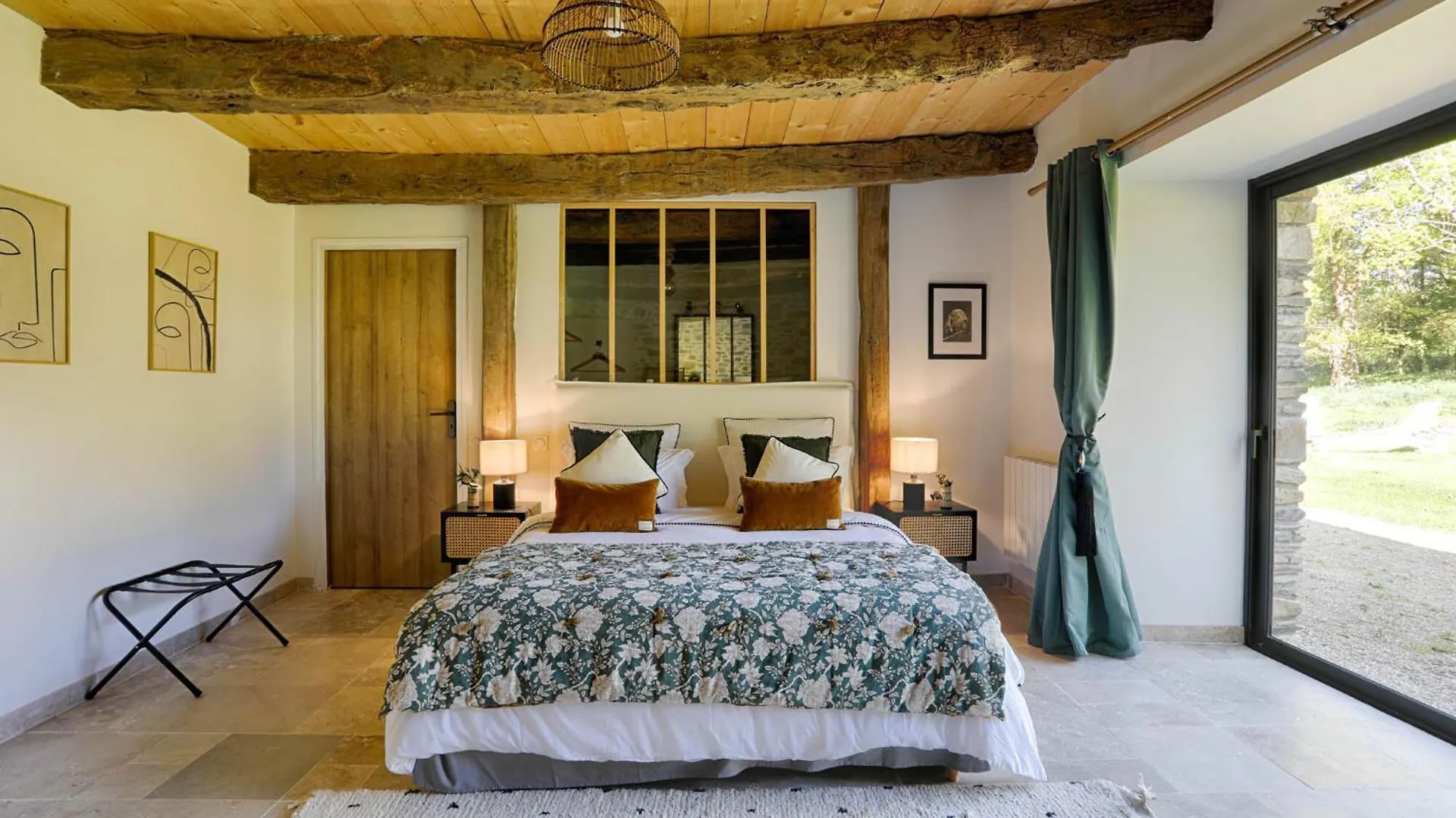 Guest house Les Metairies D Arthur Treal