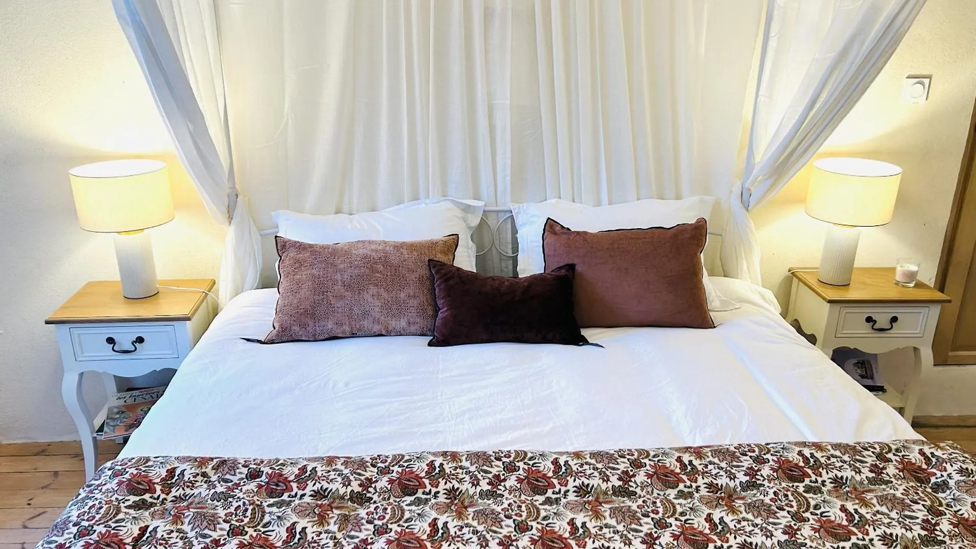 Guest house Les Metairies D Arthur Treal
