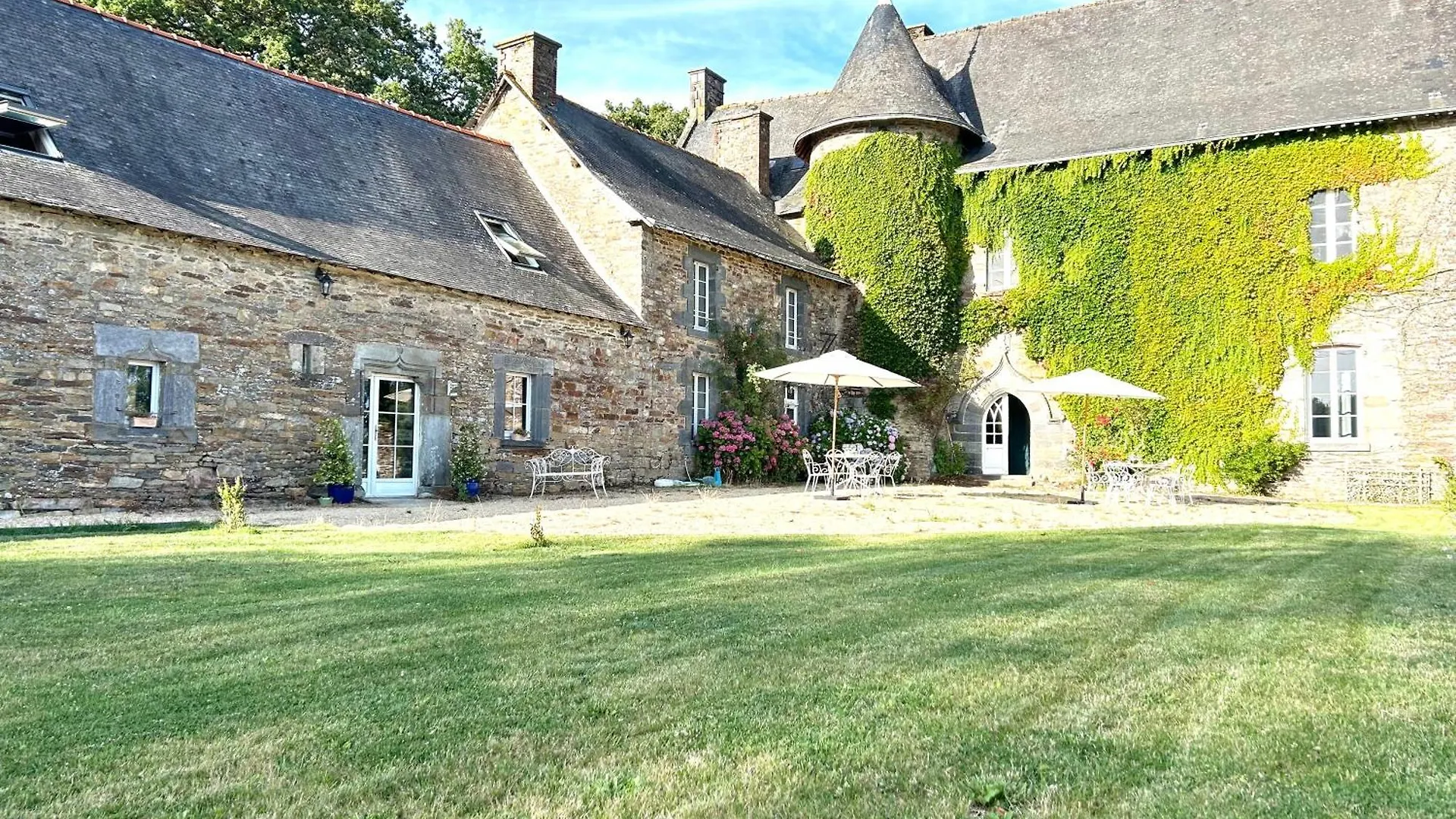 Les Metairies D Arthur Treal Guest house